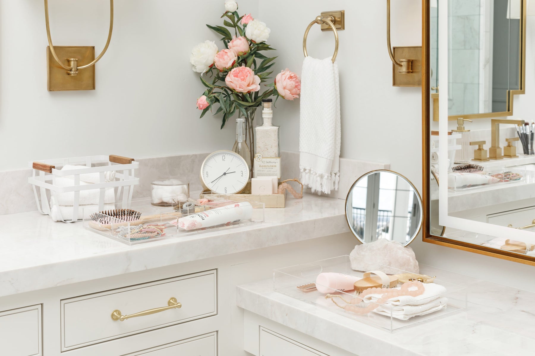 What Is the Best Way to Organize Hair Brushes, Hair Products and Accessories?