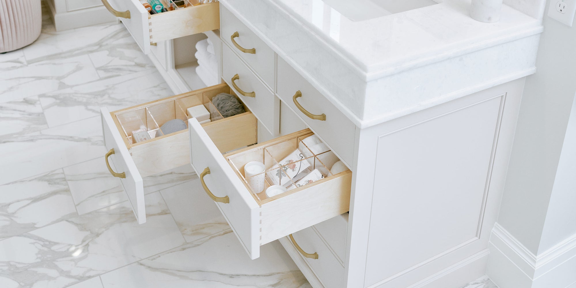 How Do I Organize My Bathroom Drawer?