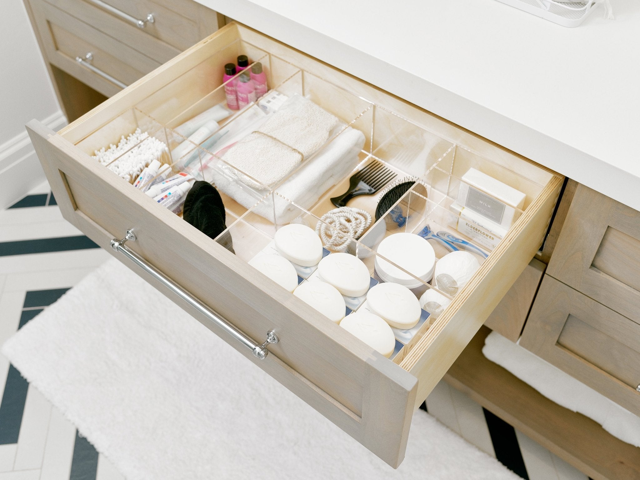 Chef's Drawer Organizer - Jennifer