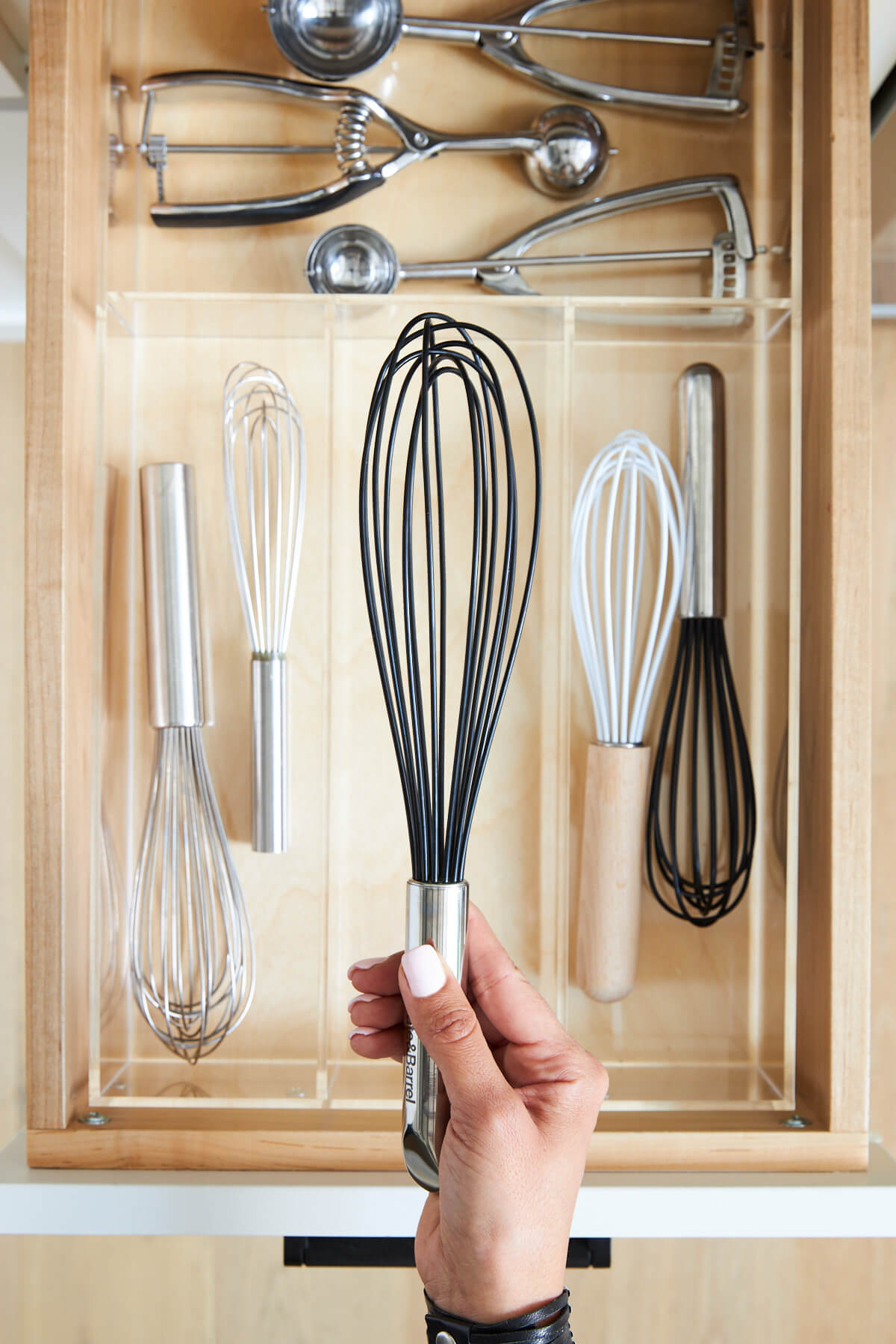 petite utensil organizer