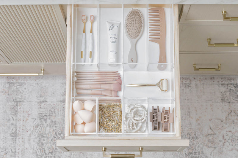 makeup organizer